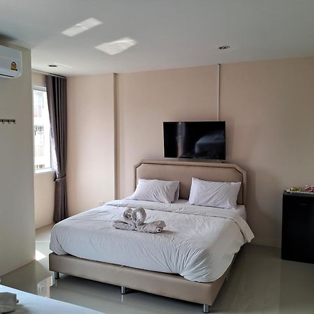 Hotel เคทู เกสเฮาส์ Chonburi Exterior foto