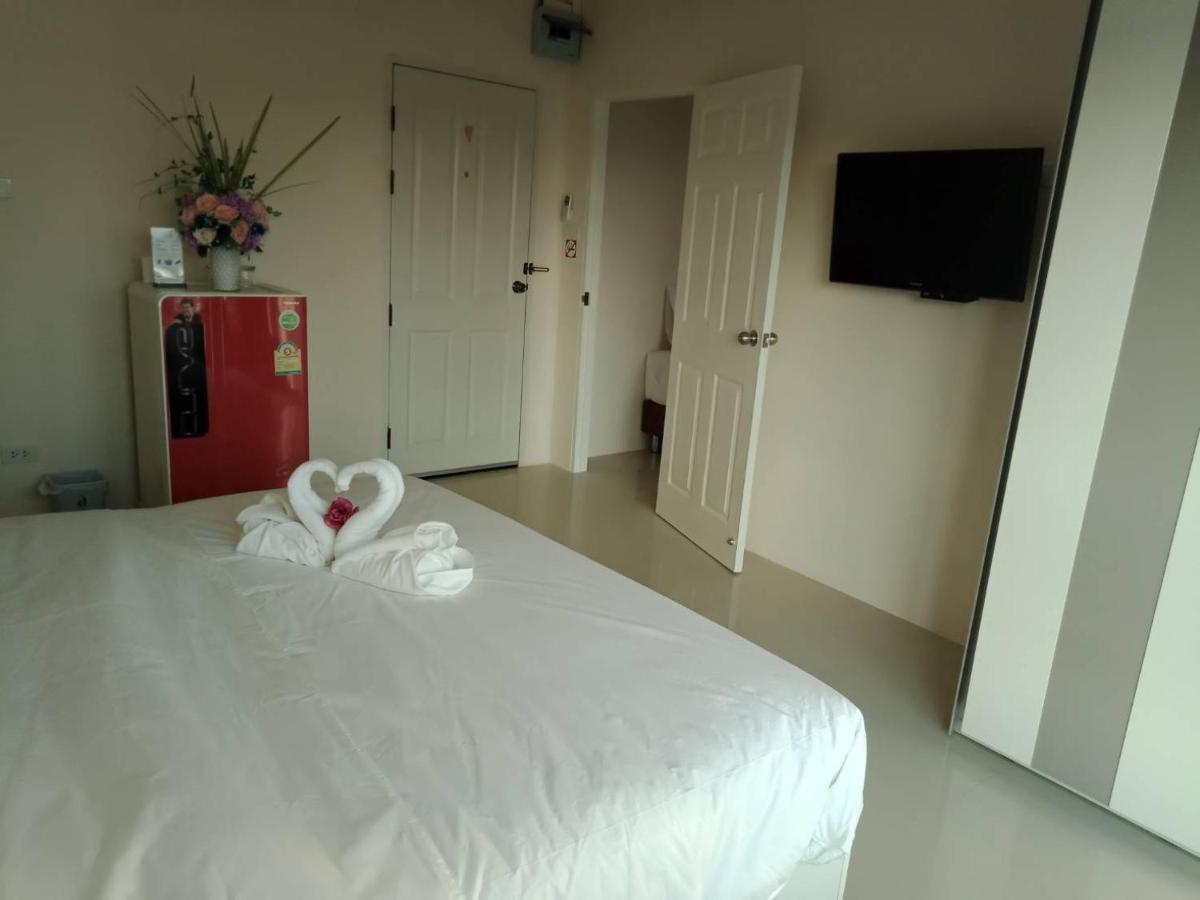 Hotel เคทู เกสเฮาส์ Chonburi Exterior foto